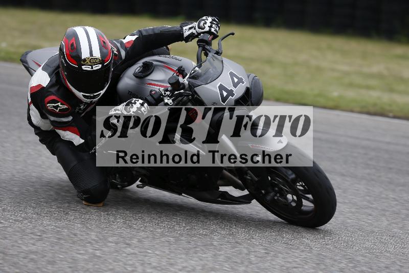 Archiv-2025/08 20.04.2025 Speer Racing ADR/Gruppe gelb/44